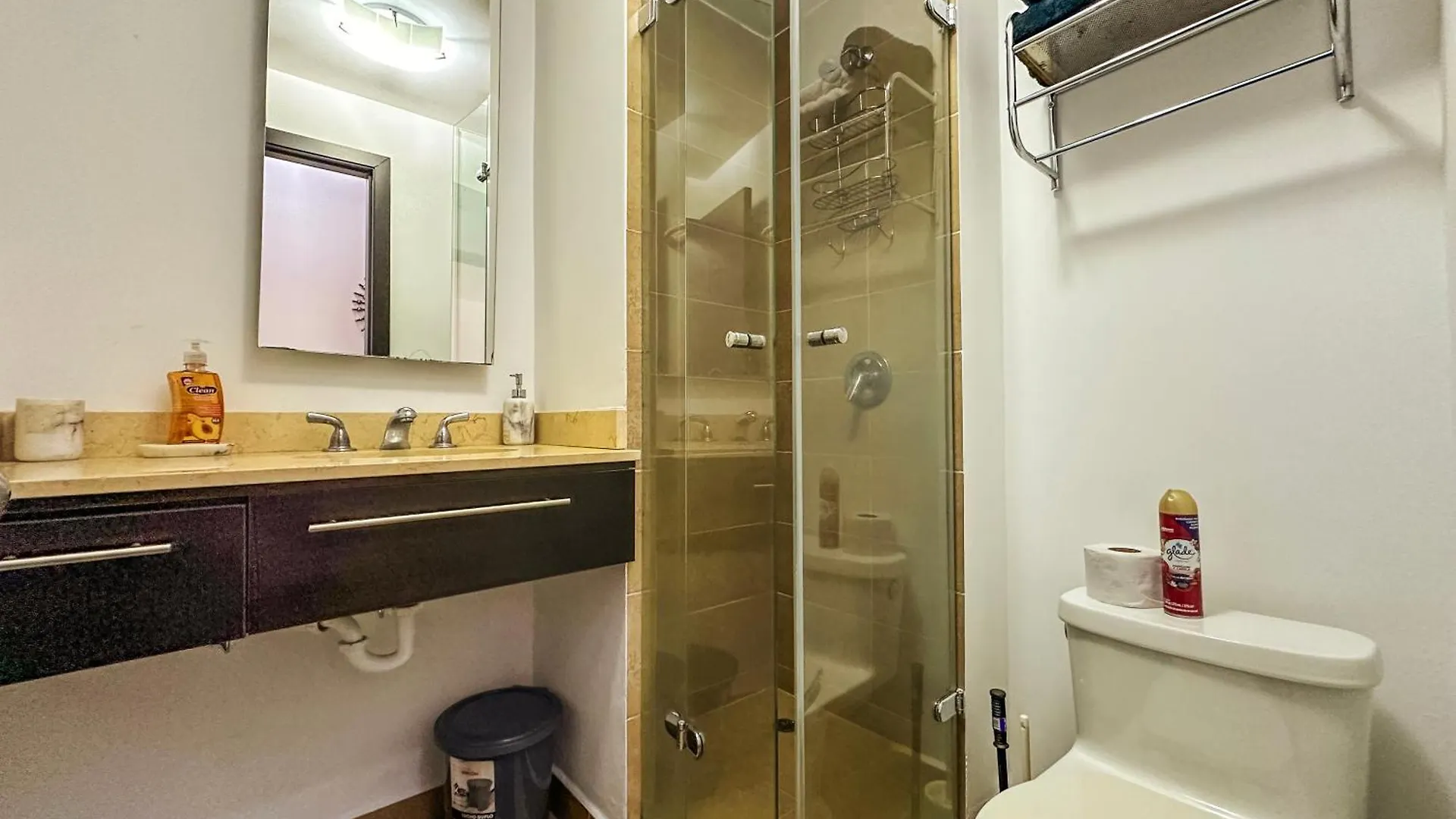 Apartamento Departamento Quito, Republica Del Salvador